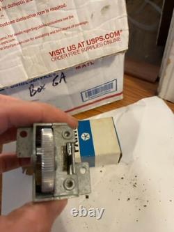 (1) One NOS Mopar 1969-1971 Plymouth Fury Chrysler Panel Lamp Dimmer CORROSION