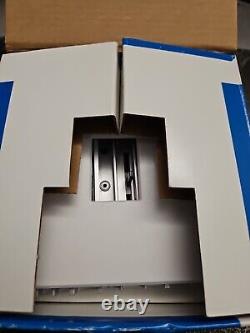 Open Box N-1500-WH Lutron Single Pole Slide Dimmer 120V 60Hz Nova Plate White