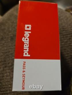 Pass & Seymour Switch Toggle Slide LED Advanced Dimmer TSDL153PW (1 Case = 24)