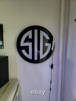Sig Sauer Logo Collector Plug In Light With Dimmer Switch