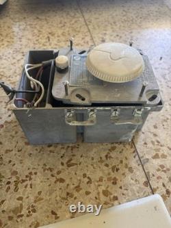Superior Electric LUXTROL Rotary Wall Box Dimmer Switch Model WBD800. Set of 4