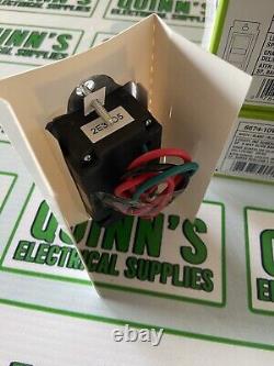 43 pièces Leviton 6674-10W interrupteur gradateur SureSlide pour incandescents, lampes fluocompactes et LED