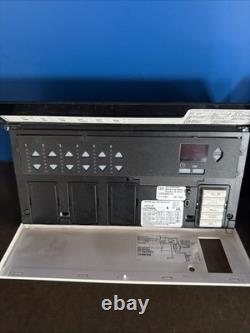 Contrôleur d'éclairage sans fil Lutron Grafik Eye QS 6 zones QSGRJ-6P-TWH