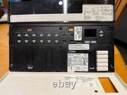 Contrôleur d'éclairage sans fil Lutron Grafik Eye QS 6 zones QSGRJ-6P-TWH