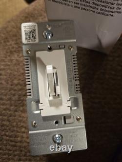 Interrupteur à bascule à glissière LED avancé Pass & Seymour TSDL153PW (1 caisse = 24)