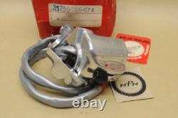 Interrupteur de variateur de lumière Hi Lo pour guidon droit NOS Honda CL90 35250-056-674 Interrupteur de variateur de lumière Hi Lo pour guidon droit NOS Honda CL90 35250-056-674