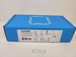 Kit de démarrage de commutateur intelligent deluxe Lutron Caseta P-BDG-PKG2WS-WH boîte ouverte