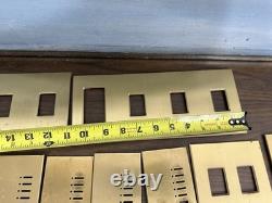 Lot (1) Plaques murales Lutron couleur or/bronze argentée variateur