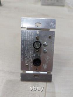Lot de 10 interrupteurs à variateur d'intensité réguliers à bouton-poussoir vintage classiques d'occasion S90DM
