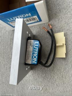 Lutron Nova N-2000-IV Variateur à glissière 1-pôle pour incandescent/halogène ivoire
