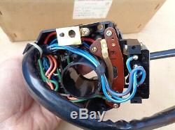 Nos 1981 1982 Chevy Luv Clignotants Interrupteur / Ws Lave / Isuzu Gm D'origine Danger